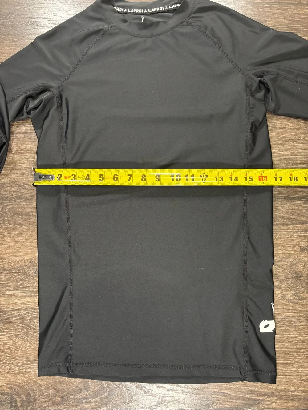 Lafroi Men’s Black Long-Sleeve Rash Guard Athletic Top Medium